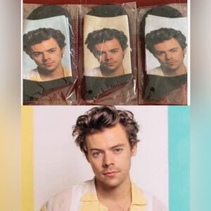 🔥🆕FUN SOCKS: HARRY STYLES!!!🔥 Fits Women’s Size 7 to 9🔥 Comes in 3 “Styles”